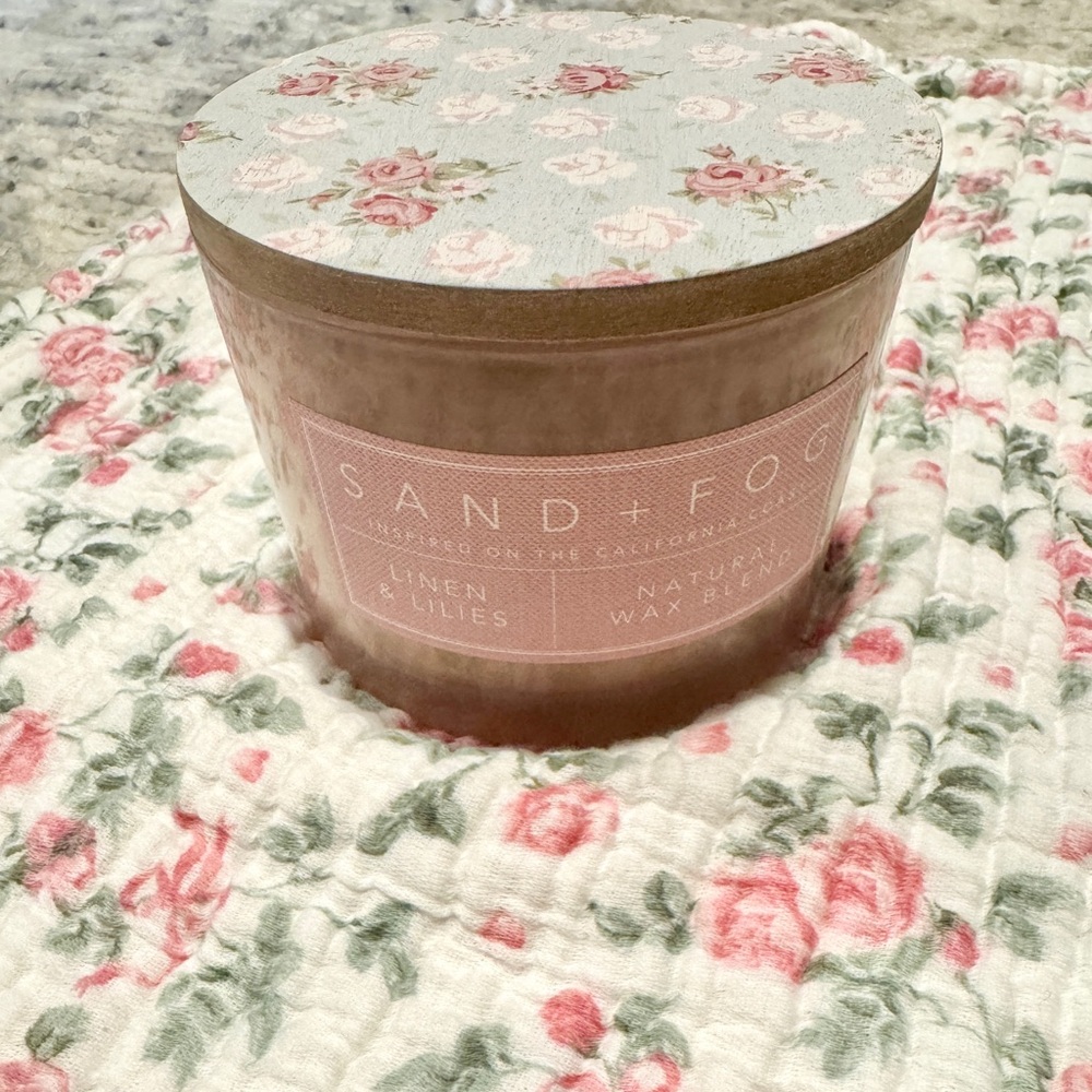 Sand and Fog Linen and Lillies Candle and Floral Pink Tea Towel Bunde